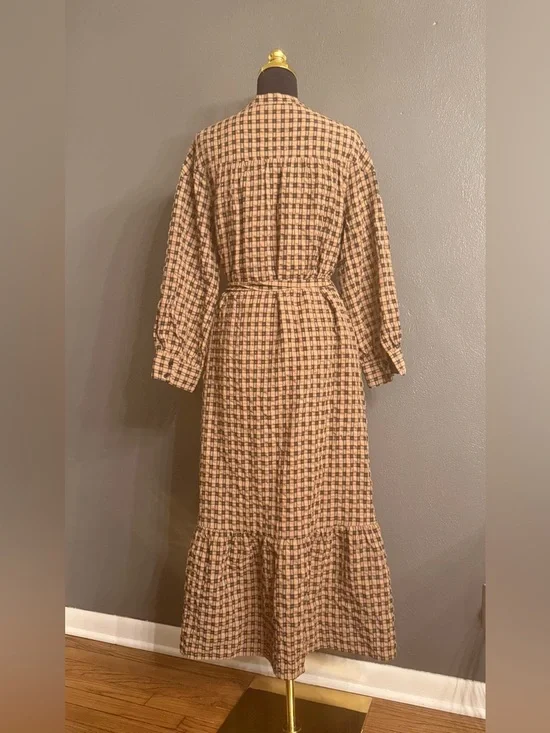 Maggy London Beige and Black Plaid Maxi Dress with Waist Tie - Picture 3 of 4